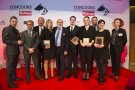 Jean-Pierre Blanc antouré des trois finalistes, leurs professeurs et les (...)